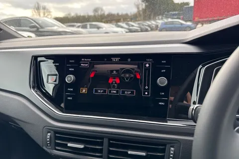  Volkswagen Taigo 1.0 TSI Black Edition DSG Euro 6 (s/s) 5dr Thumbnail #22