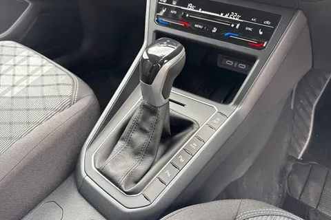  Volkswagen Taigo 1.0 TSI Black Edition DSG Euro 6 (s/s) 5dr Thumbnail #23