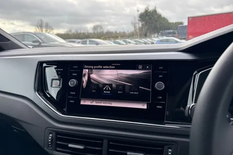  Volkswagen Taigo 1.0 TSI Black Edition DSG Euro 6 (s/s) 5dr Thumbnail #39