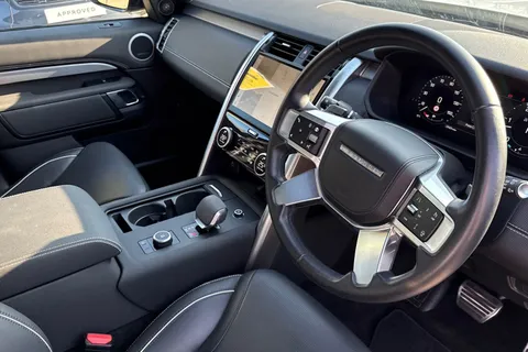 KO73MYL Land Rover Discovery 3.0 D300 Dynamic HSE 5dr Thumbnail #32