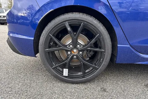  Volkswagen Golf 2.0 TSI R Black Edition DSG 4Motion Euro 6 (s/s) 5dr Thumbnail #11