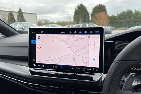  Volkswagen Golf 2.0 TSI R Black Edition DSG 4Motion Euro 6 (s/s) 5dr Thumbnail #16