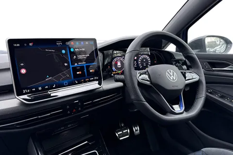  Volkswagen Golf 2.0 TSI R Black Edition DSG 4Motion Euro 6 (s/s) 5dr Thumbnail #17