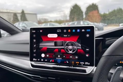  Volkswagen Golf 2.0 TSI R Black Edition DSG 4Motion Euro 6 (s/s) 5dr Thumbnail #21