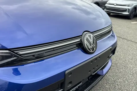  Volkswagen Golf 2.0 TSI R Black Edition DSG 4Motion Euro 6 (s/s) 5dr Thumbnail #24