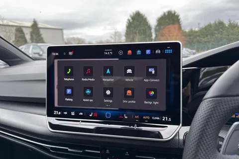  Volkswagen Golf 2.0 TSI R Black Edition DSG 4Motion Euro 6 (s/s) 5dr Thumbnail #39