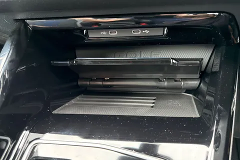  Volkswagen Golf 2.0 TSI R Black Edition DSG 4Motion Euro 6 (s/s) 5dr Thumbnail #46