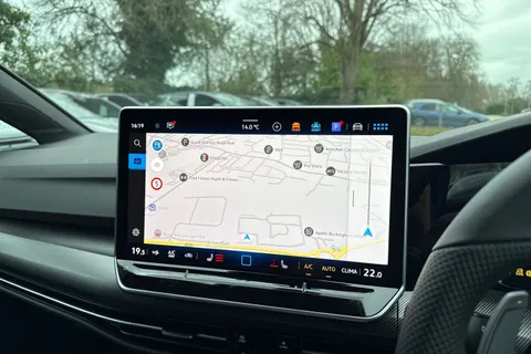  Volkswagen Golf 2.0 TSI R Black Edition DSG 4Motion Euro 6 (s/s) 5dr Thumbnail #16