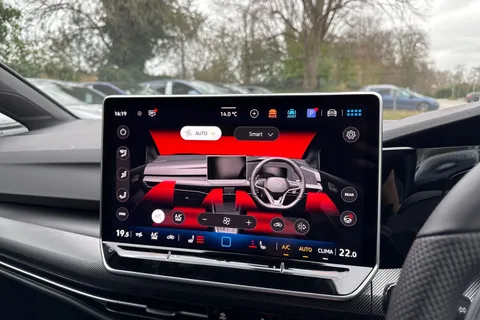  Volkswagen Golf 2.0 TSI R Black Edition DSG 4Motion Euro 6 (s/s) 5dr Thumbnail #21