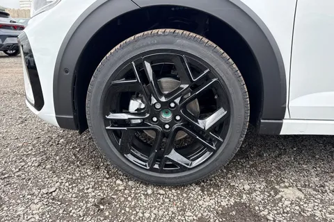  Volkswagen Taigo 1.0 TSI Black Edition DSG Euro 6 (s/s) 5dr Thumbnail #9