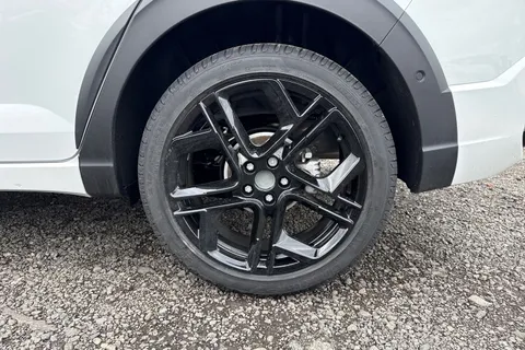  Volkswagen Taigo 1.0 TSI Black Edition DSG Euro 6 (s/s) 5dr Thumbnail #10