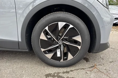Volkswagen ID.4 Pro 77kWh Match Auto 5dr Thumbnail #12