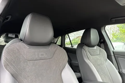 Volkswagen ID.4 Pro 77kWh Match Auto 5dr Thumbnail #23