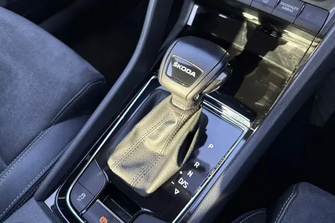 CF72WMU Škoda Karoq 1.5 TSI ACT SE L DSG Euro 6 (s/s) 5dr Thumbnail #24