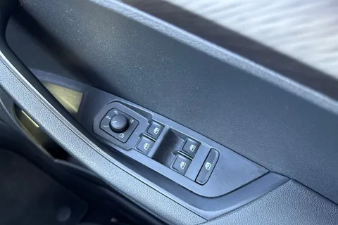 CF72WMU Škoda Karoq 1.5 TSI ACT SE L DSG Euro 6 (s/s) 5dr Thumbnail #45