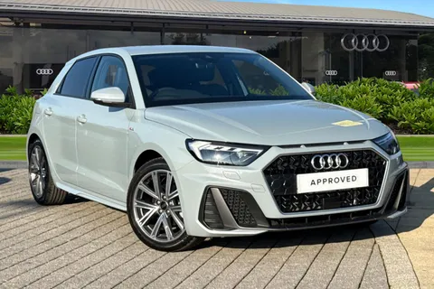 BU75ZKX Audi A1 S line 35 TFSI  150 PS S tronic Thumbnail #2