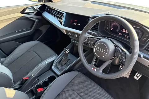 BU75ZKX Audi A1 S line 35 TFSI  150 PS S tronic Thumbnail #14