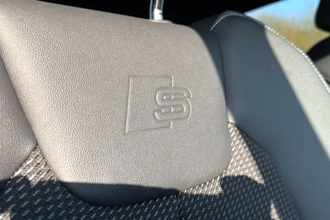 BU75ZKX Audi A1 S line 35 TFSI  150 PS S tronic Thumbnail #37