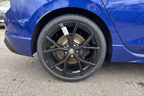  Volkswagen Golf 2.0 TSI R Black Edition DSG 4Motion Euro 6 (s/s) 5dr Thumbnail #11