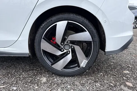  Volkswagen Golf 2.0 TSI GTI DSG Euro 6 (s/s) 5dr Thumbnail #10