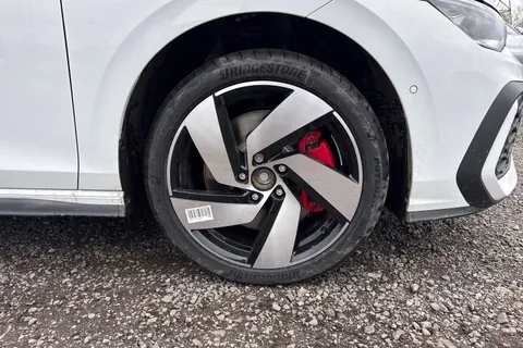  Volkswagen Golf 2.0 TSI GTI DSG Euro 6 (s/s) 5dr Thumbnail #12