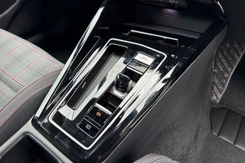  Volkswagen Golf 2.0 TSI GTI DSG Euro 6 (s/s) 5dr Thumbnail #22