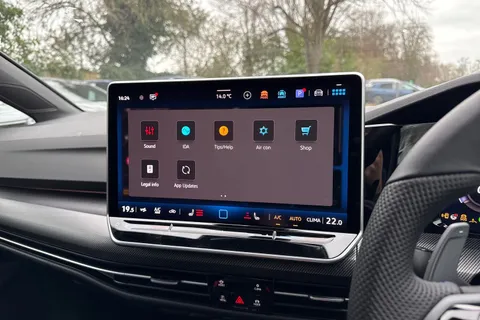  Volkswagen Golf 2.0 TSI R Black Edition DSG 4Motion Euro 6 (s/s) 5dr Thumbnail #35