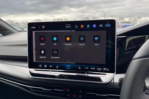  Volkswagen Golf 1.5 eTSI MHEV Black Edition DSG Euro 6 (s/s) 5dr Thumbnail #36