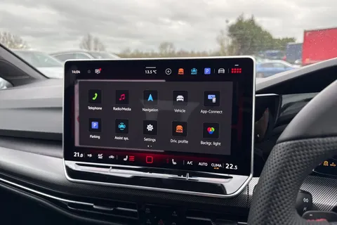  Volkswagen Golf 2.0 TSI GTI DSG Euro 6 (s/s) 5dr Thumbnail #36