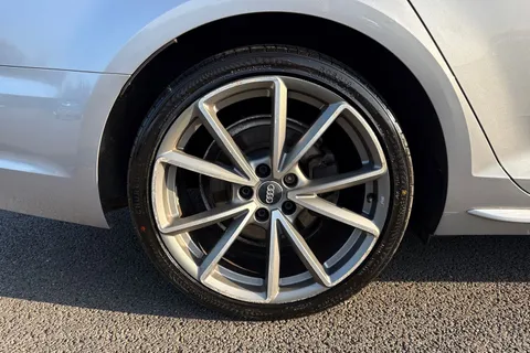 11 of 67 for Audi A4 2.0 TDI S line S Tronic Euro 6 (s/s) 4dr