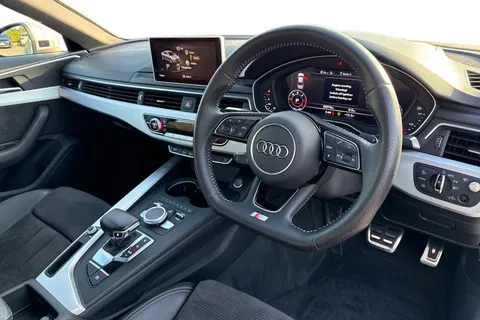 14 of 67 for Audi A4 2.0 TDI S line S Tronic Euro 6 (s/s) 4dr