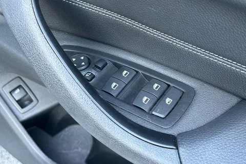 MC69DFL BMW X1 2.0 20d xLine Auto xDrive Euro 6 (s/s) 5dr Thumbnail #21