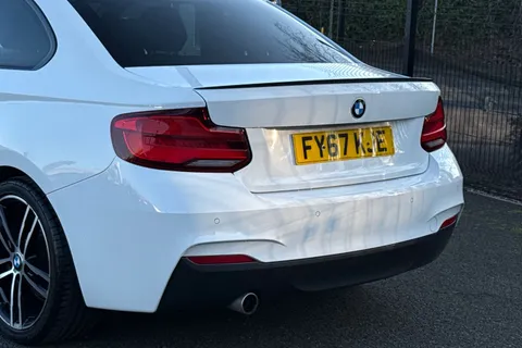 FY67KJE BMW 2 Series 1.5 218i M Sport Auto Euro 6 (s/s) 2dr Thumbnail #9
