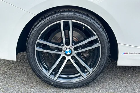 FY67KJE BMW 2 Series 1.5 218i M Sport Auto Euro 6 (s/s) 2dr Thumbnail #12