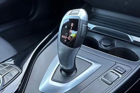 FY67KJE BMW 2 Series 1.5 218i M Sport Auto Euro 6 (s/s) 2dr Thumbnail #24