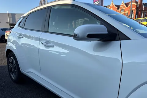 CX23YWE Hyundai Kona 39kWh Premium Auto 5dr (10.5kW Charger) Thumbnail #26