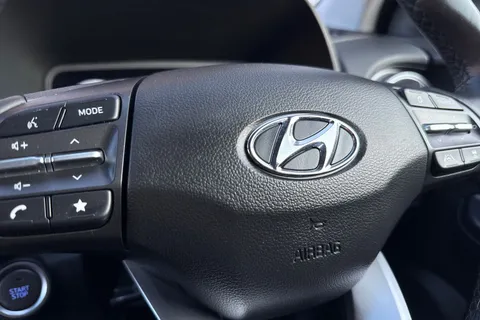 CX23YWE Hyundai Kona 39kWh Premium Auto 5dr (10.5kW Charger) Thumbnail #50