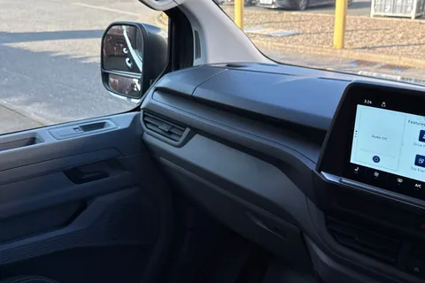 KM75XPL Volkswagen E-Transporter 160kW 65kWh Commerce Pro Kombi Van Auto Thumbnail #21