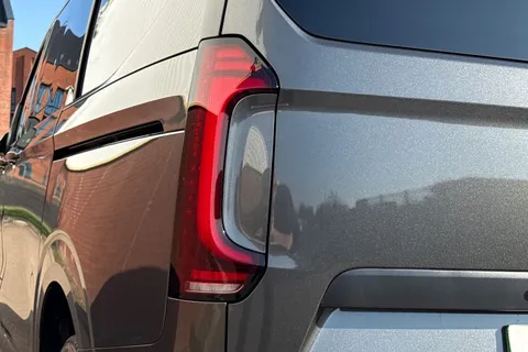 KM75XPL Volkswagen E-Transporter 160kW 65kWh Commerce Pro Kombi Van Auto Thumbnail #35