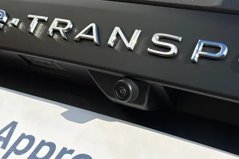 KM75XPL Volkswagen E-Transporter 160kW 65kWh Commerce Pro Kombi Van Auto Thumbnail #38