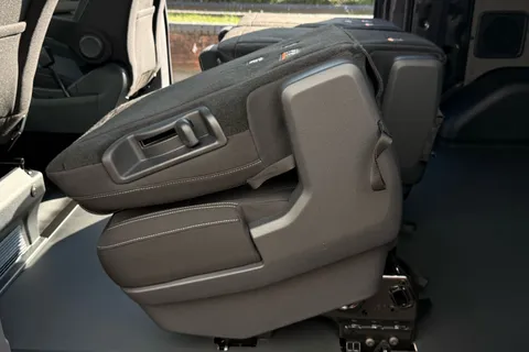 KM75XPL Volkswagen E-Transporter 160kW 65kWh Commerce Pro Kombi Van Auto Thumbnail #50