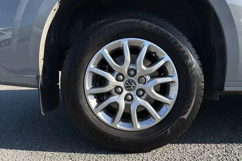 DG75BXY Volkswagen Transporter 2.0 TDI 110 Commerce Pro Van Thumbnail #12