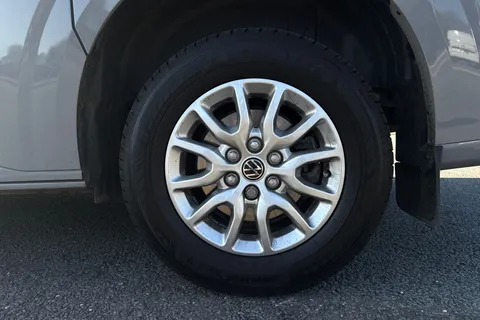 DG75BXY Volkswagen Transporter 2.0 TDI 110 Commerce Pro Van Thumbnail #13