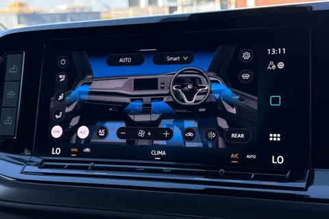 KY25SFU Volkswagen California 2.0 TDI Coast 5dr DSG Thumbnail #23