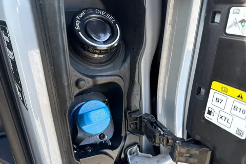 DG75BXY Volkswagen Transporter 2.0 TDI 110 Commerce Pro Van Thumbnail #26