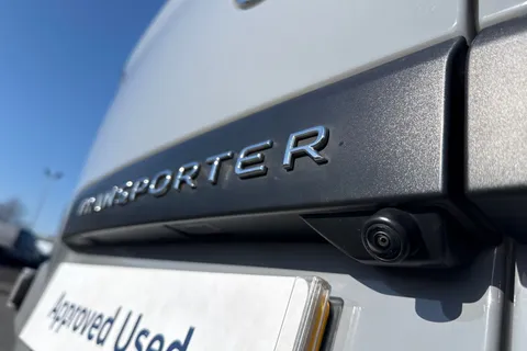 DG75BXY Volkswagen Transporter 2.0 TDI 110 Commerce Pro Van Thumbnail #32