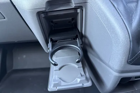 DG75BXY Volkswagen Transporter 2.0 TDI 110 Commerce Pro Van Thumbnail #39