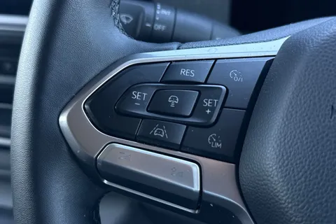 DG75BXY Volkswagen Transporter 2.0 TDI 110 Commerce Pro Van Thumbnail #44