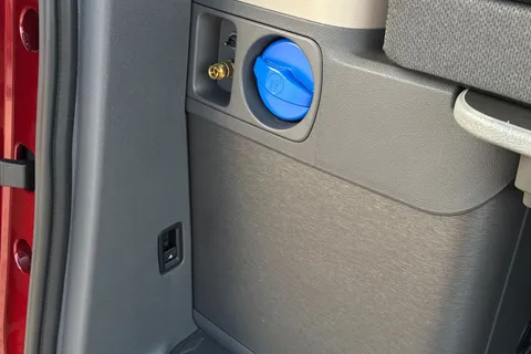 KY25SFU Volkswagen California 2.0 TDI Coast 5dr DSG Thumbnail #47