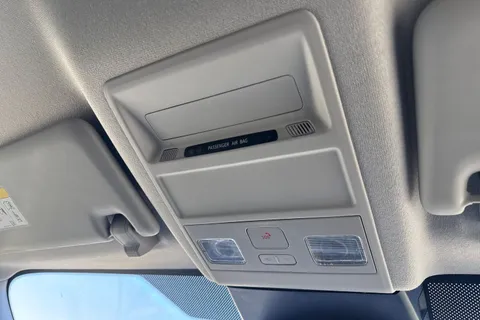 DG75BXY Volkswagen Transporter 2.0 TDI 110 Commerce Pro Van Thumbnail #48